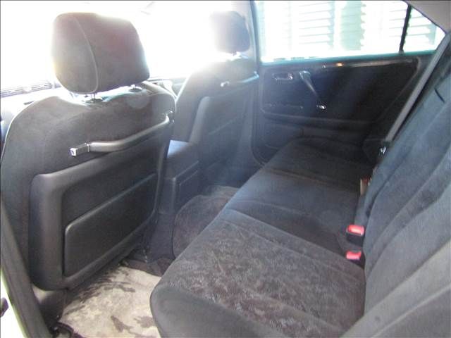 TOYOTA CROWN SEDAN 2002 Image 31