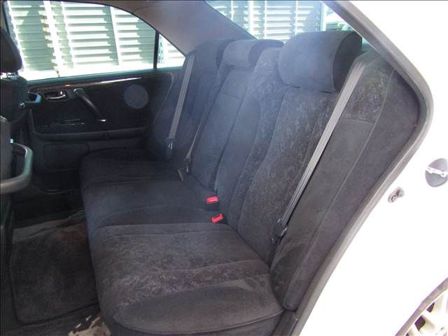 TOYOTA CROWN SEDAN 2002 Image 31