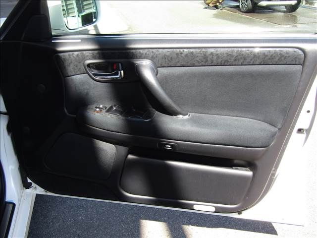 TOYOTA CROWN SEDAN 2002 Image 31