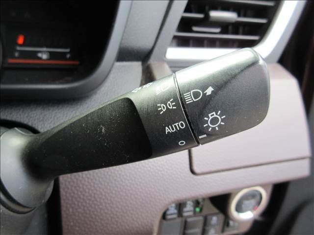 TOYOTA ROOMY 2018 Image 31