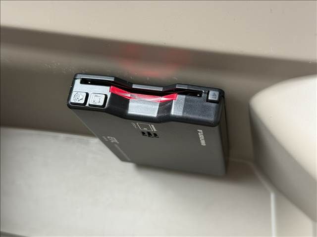 HONDA N BOX 2013 Image 31