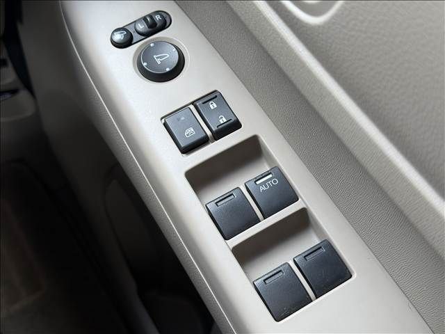 HONDA N BOX 2013 Image 31