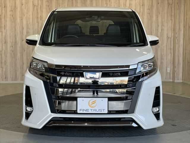 TOYOTA NOAH HYBRID 2019 Image 31