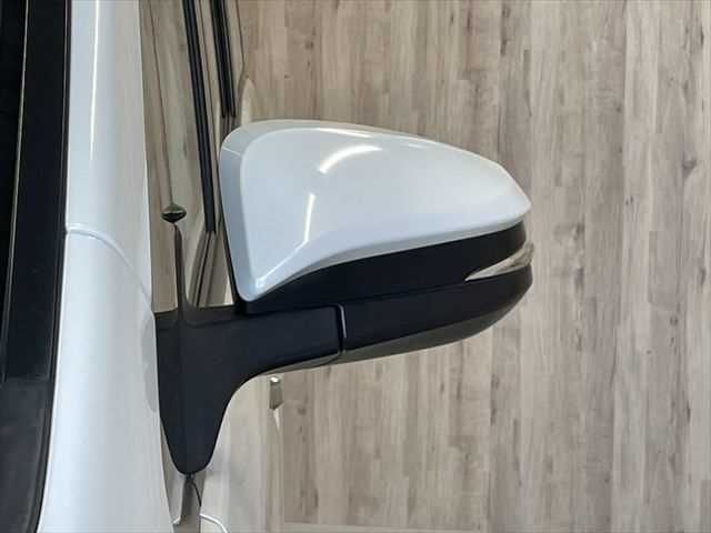 TOYOTA NOAH HYBRID 2019 Image 31