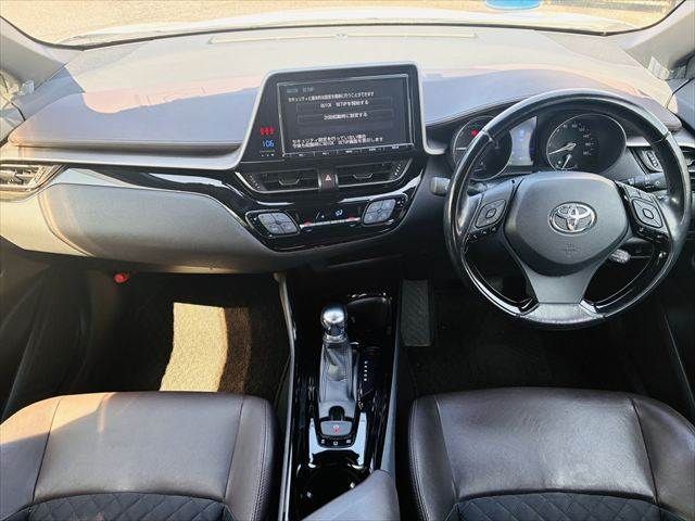 TOYOTA C-HR 2017 Image 31