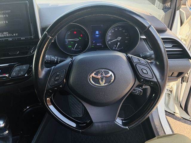 TOYOTA C-HR 2017 Image 31
