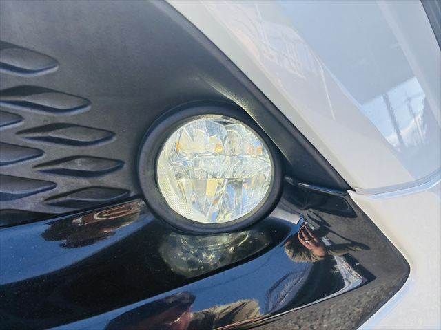 TOYOTA C-HR 2017 Image 31