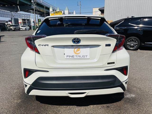 TOYOTA C-HR 2017 Image 31