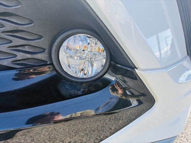 TOYOTA C-HR 2017 Image 31