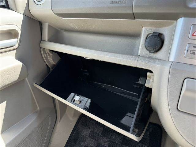 SUZUKI EVERY WAGON 2011 Image 31