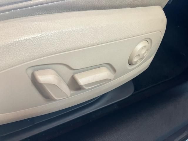 AUDI A4 AVANT 2016 Image 31