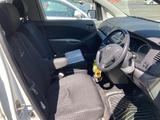 TOYOTA ISIS 2008 Image 31