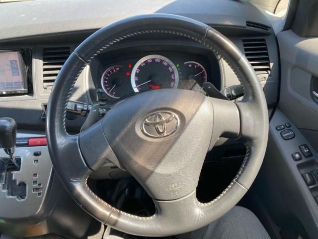 TOYOTA ISIS 2008 Image 31