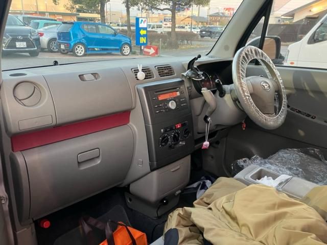 DAIHATSU MOVE CONTE 2013 Image 31