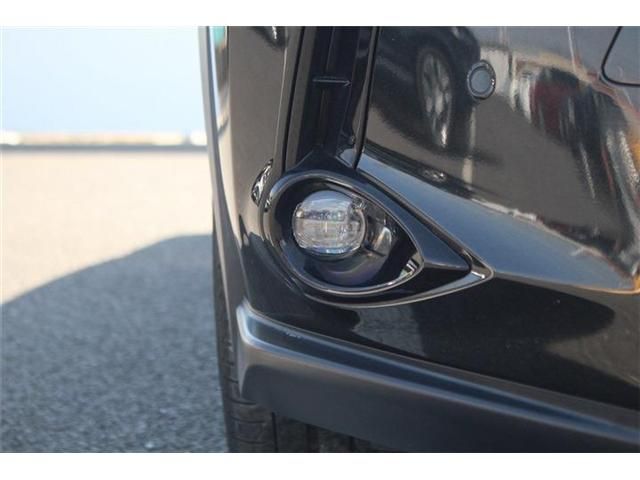 TOYOTA LEXUS UX300E 2021 Image 31