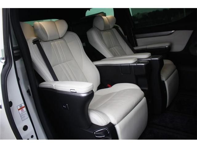 TOYOTA ALPHARD 4WD 2019 Image 31