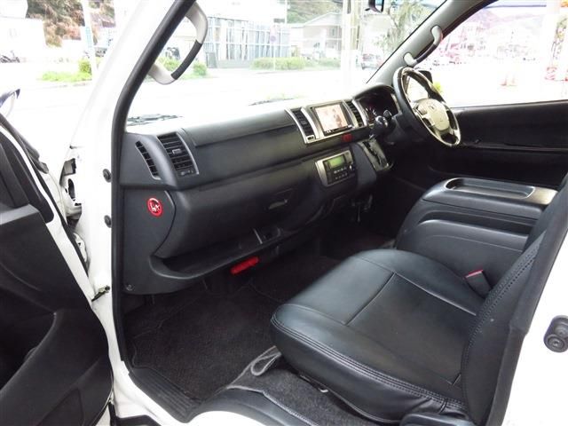 TOYOTA HIACE VAN 2WD 2014 Image 31