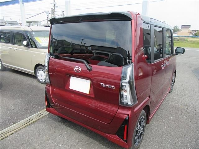 DAIHATSU TANTO CUSTOM 2024 Image 31