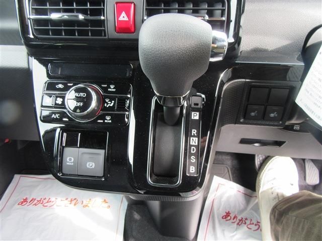 DAIHATSU TANTO CUSTOM 2024 Image 31