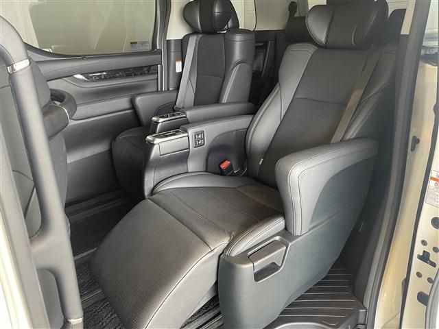 TOYOTA ALPHARD 2020 Image 31