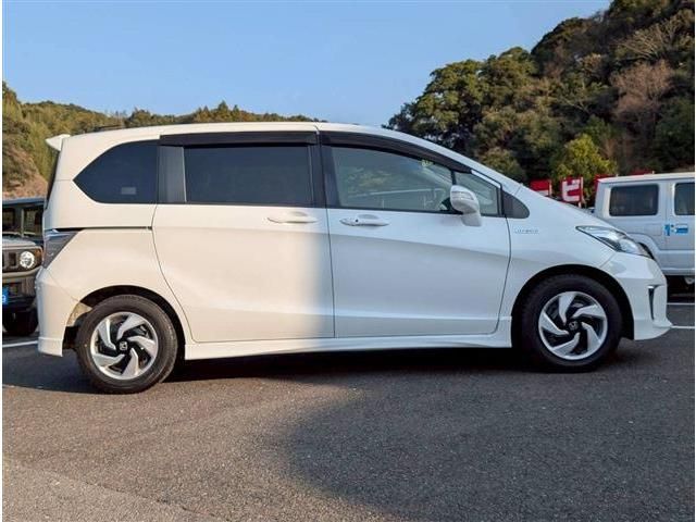 HONDA FREED HYBRID 2016 Image 31
