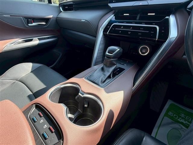 TOYOTA HARRIER 2WD 2021 Image 31