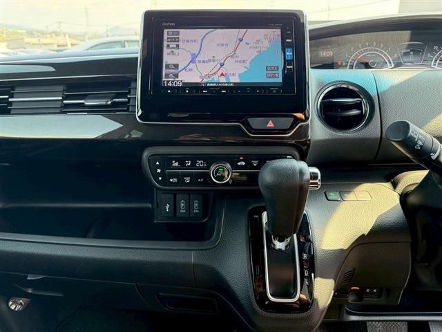 HONDA N BOX CUSTOM 2018 Image 31