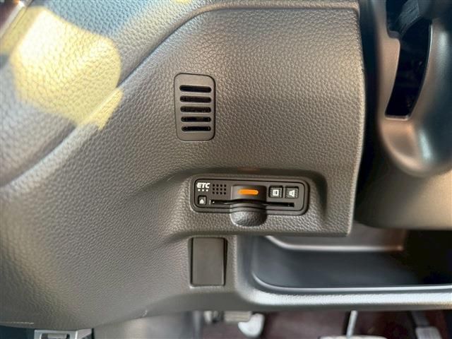 HONDA N BOX CUSTOM 2018 Image 31