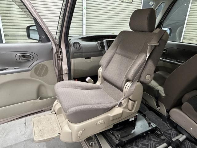 DAIHATSU TANTO 4WD 2011 Image 31