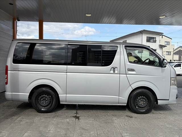 TOYOTA REGIUSACE VAN 2WD 2012 Image 31