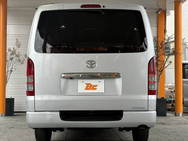 TOYOTA REGIUSACE VAN 2WD 2012 Image 31
