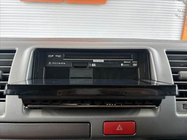 TOYOTA REGIUSACE VAN 2WD 2012 Image 31