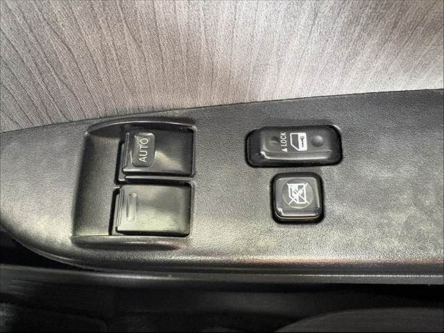 TOYOTA REGIUSACE VAN 2WD 2012 Image 31