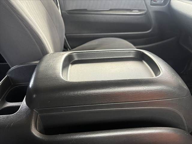 TOYOTA REGIUSACE VAN 2WD 2012 Image 31