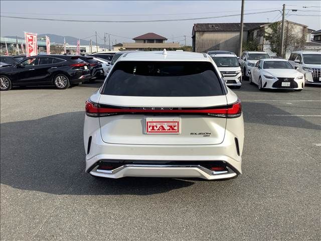 TOYOTA LEXUS RX450H+ 2023 Image 31
