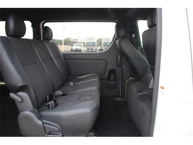 TOYOTA HIACE VAN 2WD 2023 Image 31