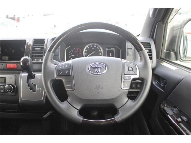 TOYOTA HIACE VAN 2WD 2023 Image 31