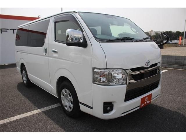 TOYOTA HIACE VAN 2WD 2023 Image 31
