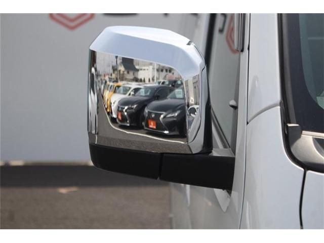 TOYOTA HIACE VAN 2WD 2023 Image 31