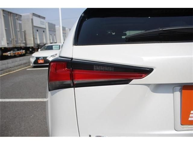 TOYOTA LEXUS NX300 AWD 2018 Image 31