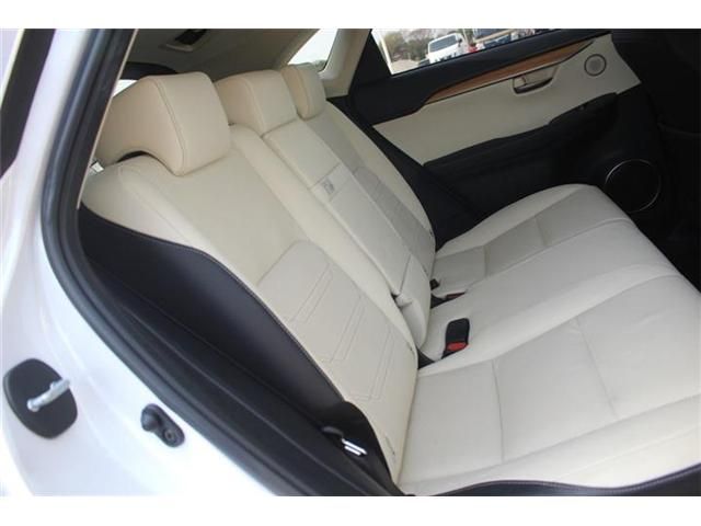 TOYOTA LEXUS NX300 AWD 2018 Image 31