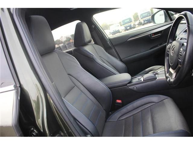 TOYOTA LEXUS NX300H AWD 2020 Image 31