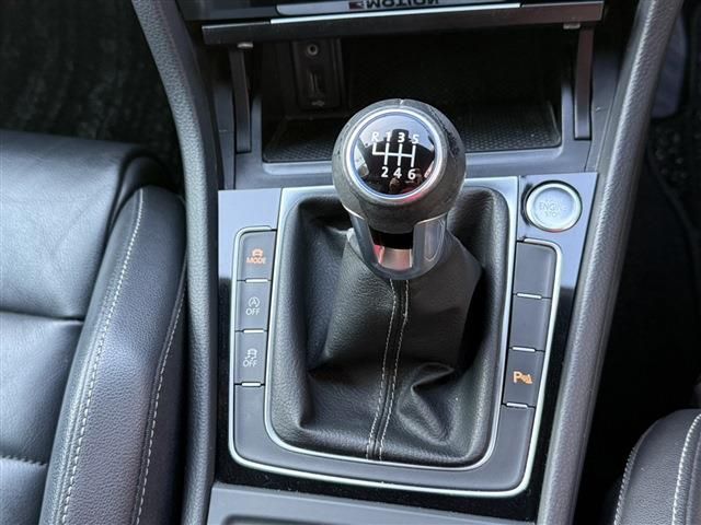 VOLKSWAGEN GOLF R 2016 Image 31