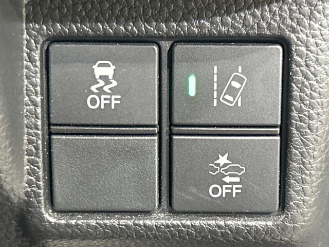 HONDA N BOX CUSTOM 2018 Image 31