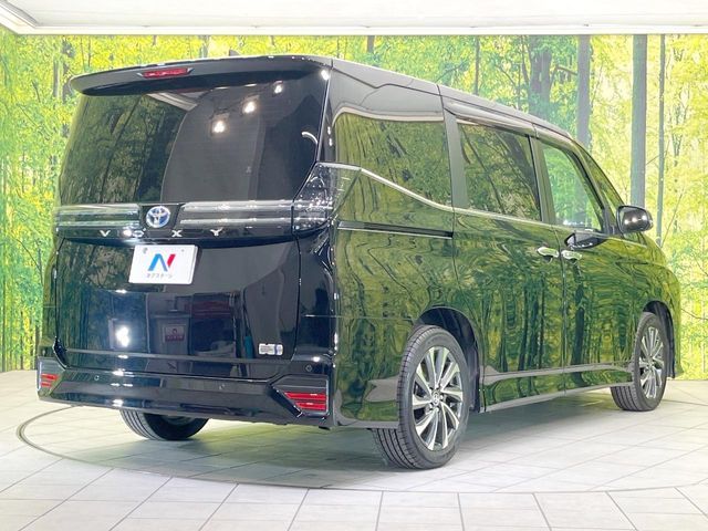 TOYOTA VOXY HYBRID 2024 Image 31