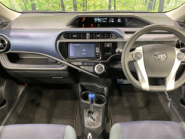 TOYOTA AQUA 2015 Image 31