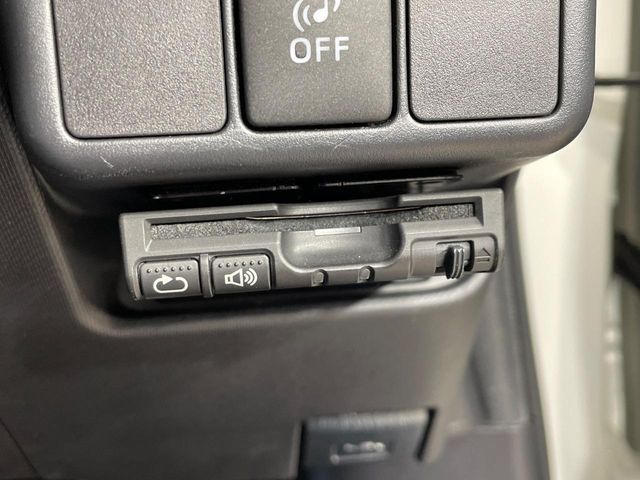 TOYOTA AQUA 2015 Image 31