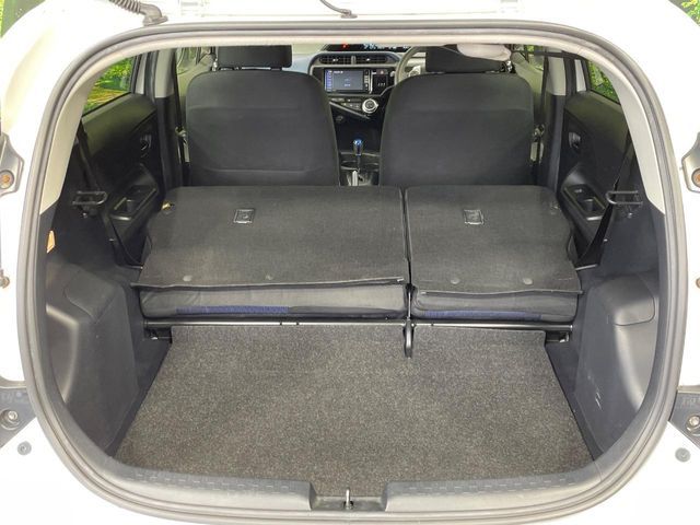 TOYOTA AQUA 2015 Image 31