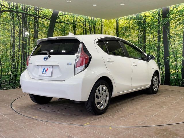 TOYOTA AQUA 2015 Image 31