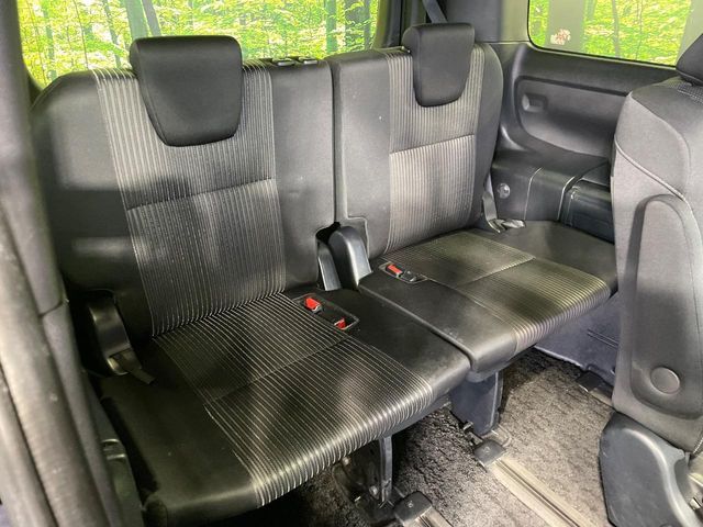 TOYOTA VOXY 2019 Image 31